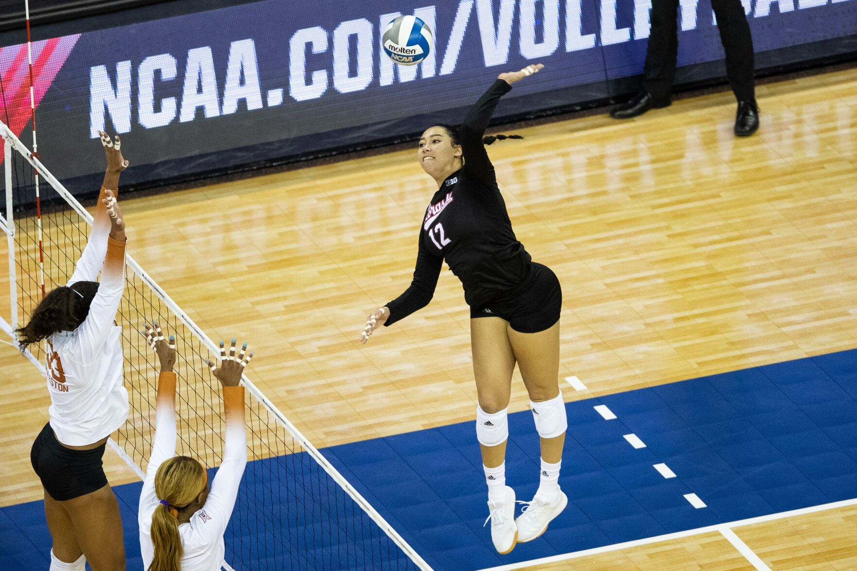 042021-owh-spo-nuvolley-ar06.JPG